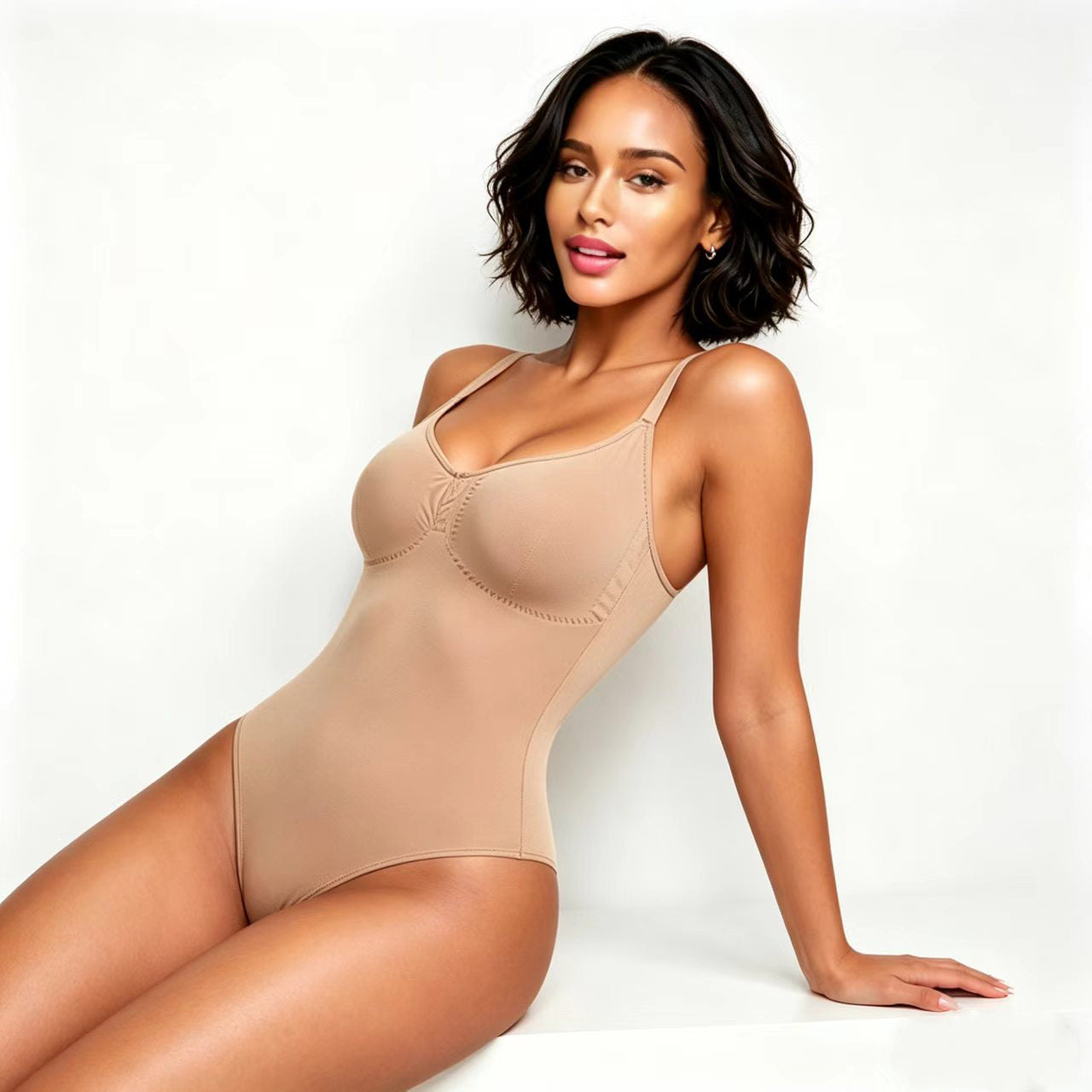 Tight-fitting shapewear